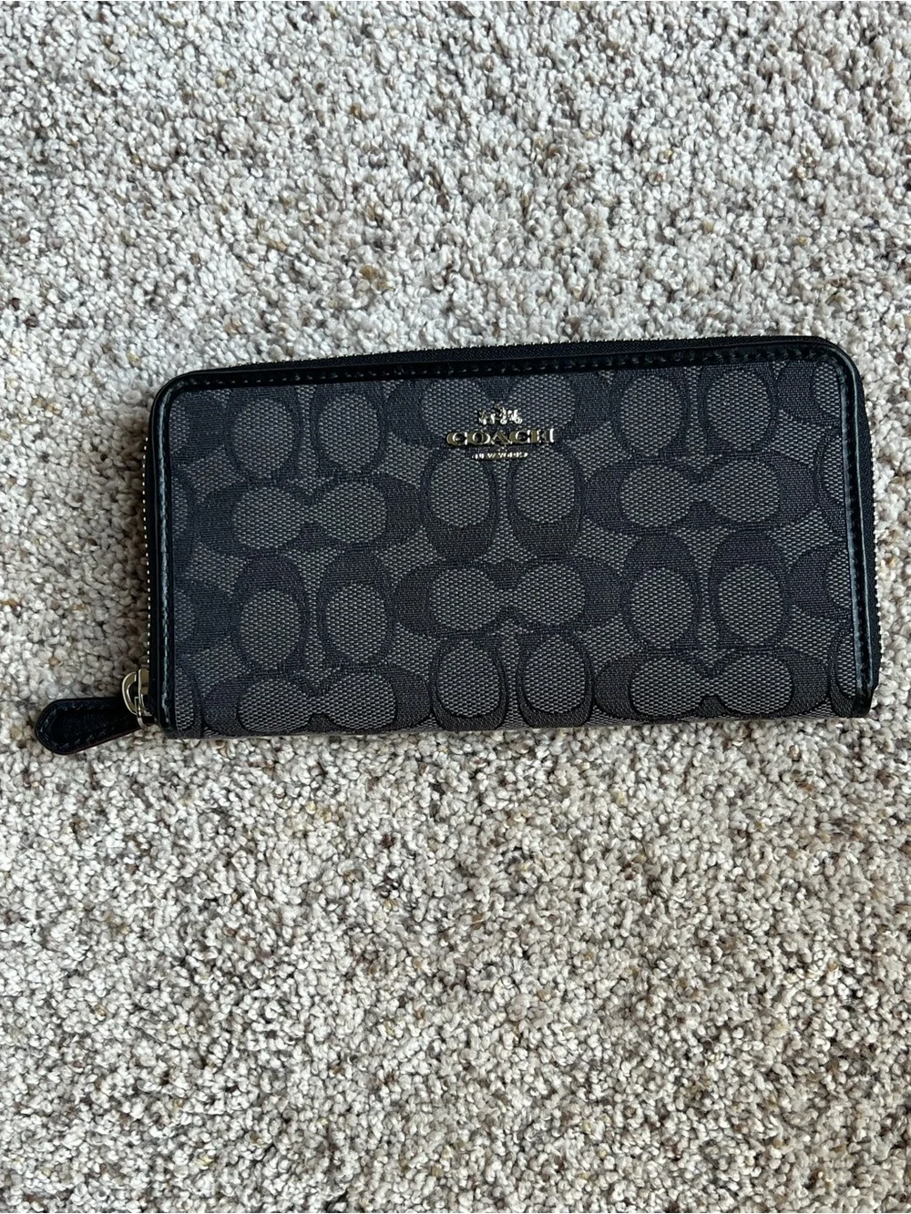 Coach Authentic Black/Gray Signature Accordion Zip Around Wallet